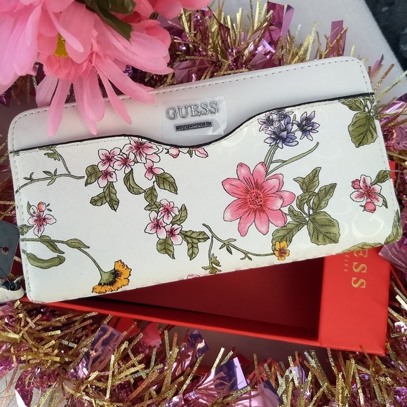 floral guess wallet